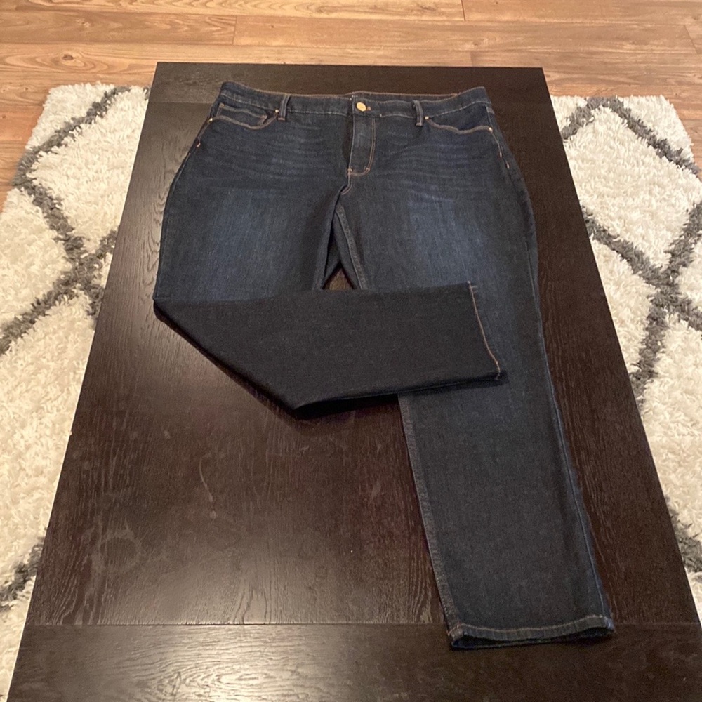 White House Black Market Dark Wash The Slim Jean - Size 14 Short